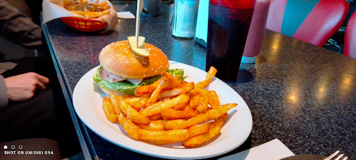 Photo of Dog N Suds Restaurant - 1172 Broadway Ave S, Williams Lake, BC V2G 1A2